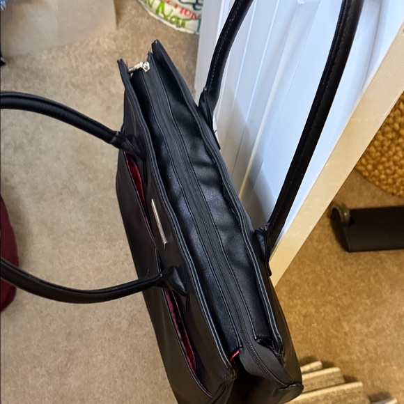 Mary Kay Black Tote Bag Zippered - Picture 4 of 10